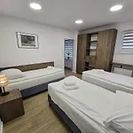 Cechowianka Apartment *
