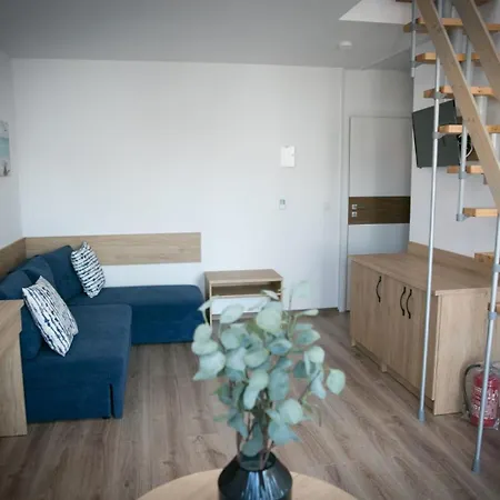 Cechowianka アパート ウストカ